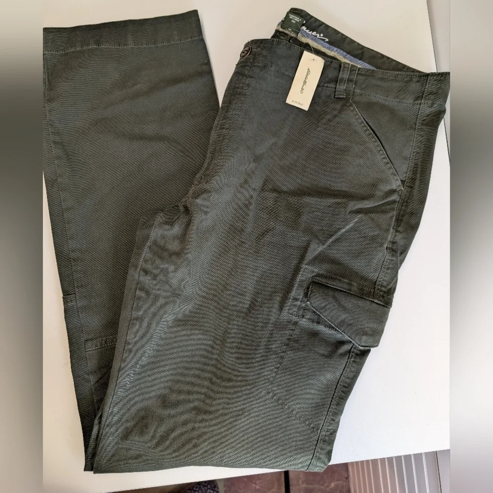 Eddie Bauer Women's Olive Green Cargo Pants Size 20 TALL NWT!